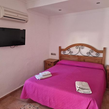 Habitaciones Miramar โบโลเนีย ภายนอก รูปภาพ