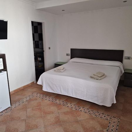Habitaciones Miramar โบโลเนีย ภายนอก รูปภาพ