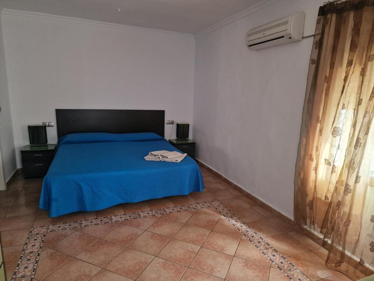 Habitaciones Miramar โบโลเนีย ภายนอก รูปภาพ