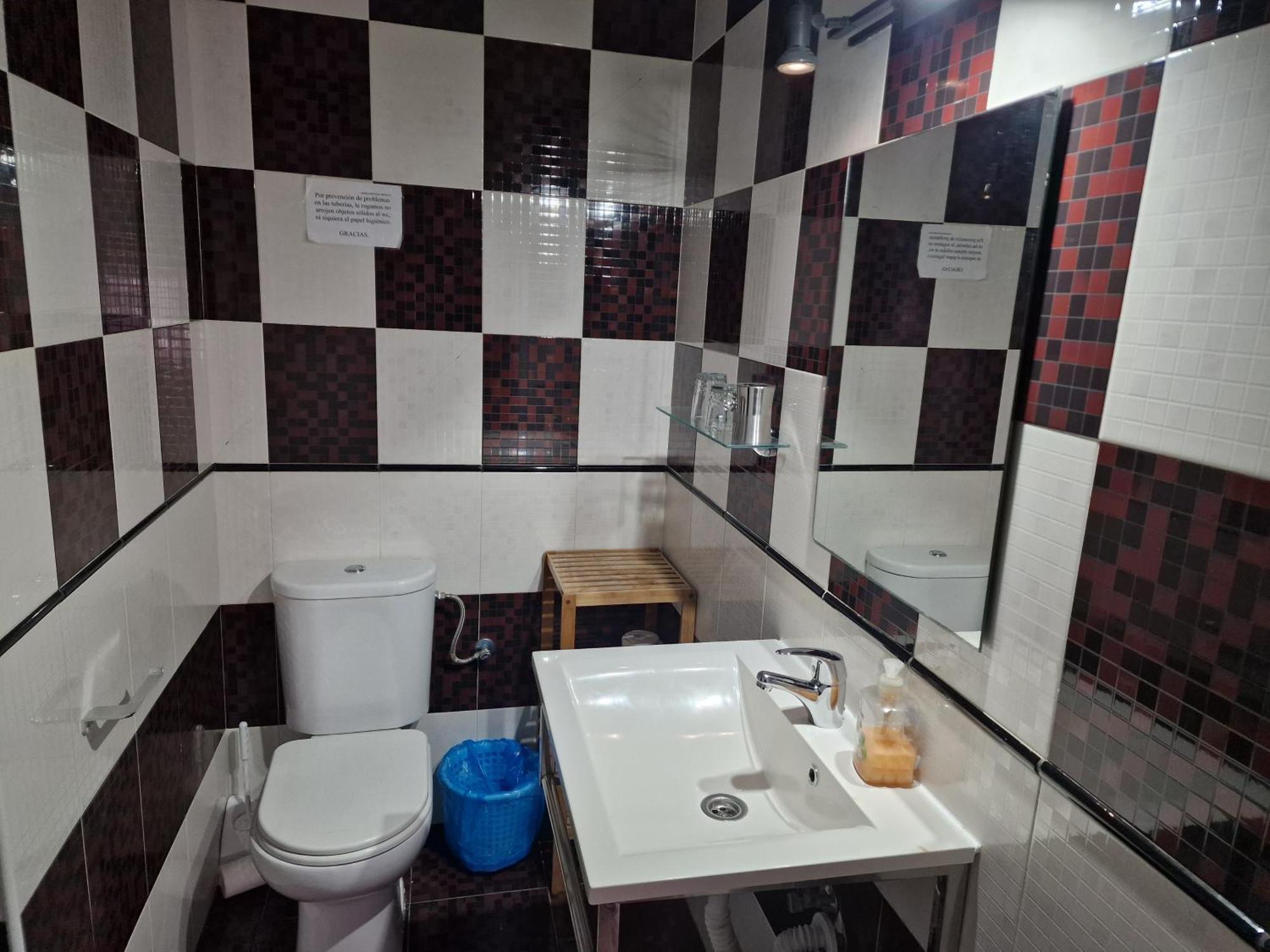 Habitaciones Miramar โบโลเนีย ภายนอก รูปภาพ